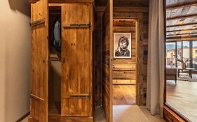 Apartamenty i Pokoje Krupówki 49